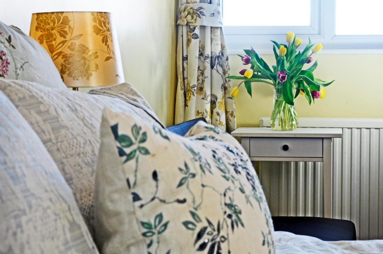 Whitby Spacious Rugby Field Cottage With Off-Street Parking And Ev Fast Point For Electric Cars Exteriör bild